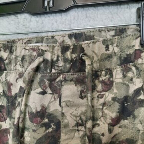 SOFIA Jeans by Sofia Vergara 2X XXL Paula Jogger Pull on Drawstring Pants Camo - Picture 4 of 10